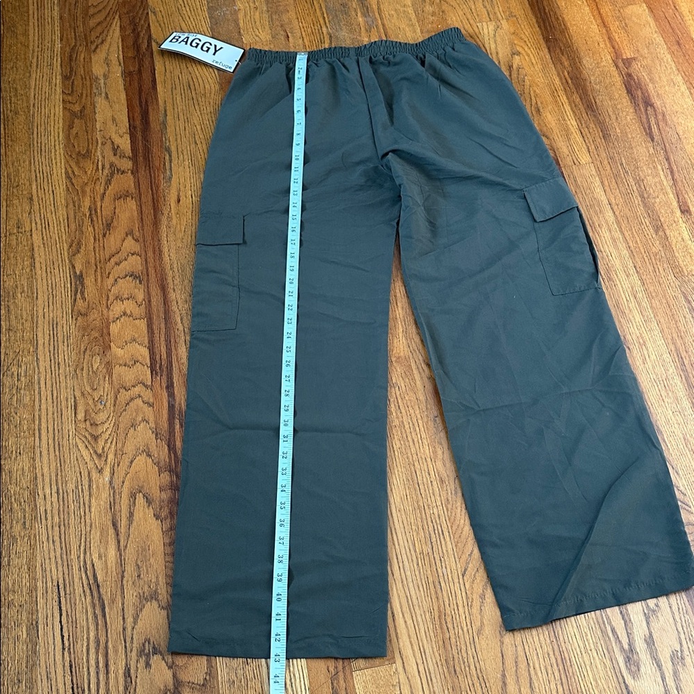 Refuge Olive Green Low Rise Baggy Pants - Picture 9 of 11